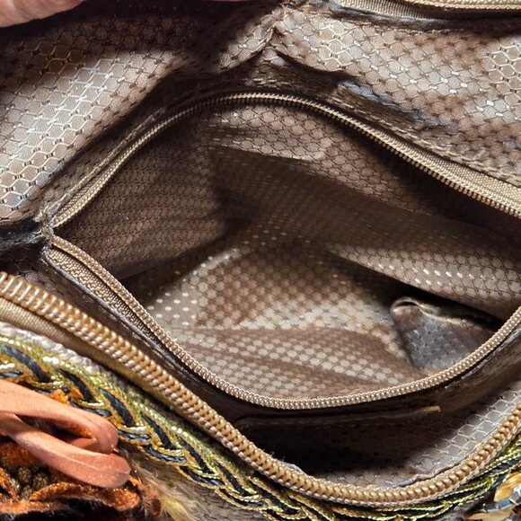 Julma Paris Floral Embellished Shoulder Bag - Picture 9 of 12